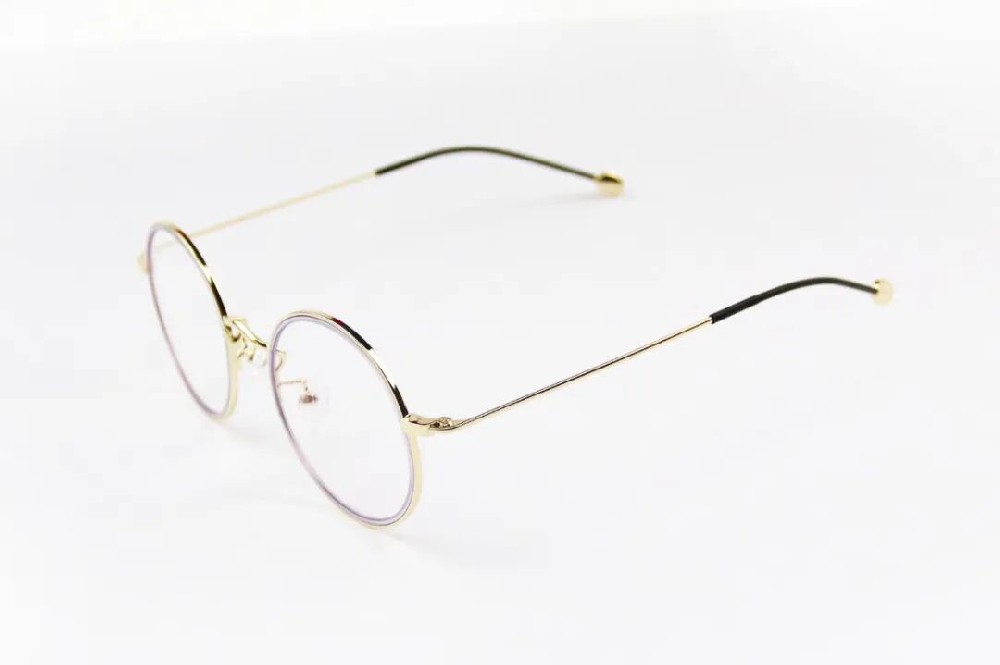 近视手术会不会反弹？总被问到的这10个问题，一次性告诉你！