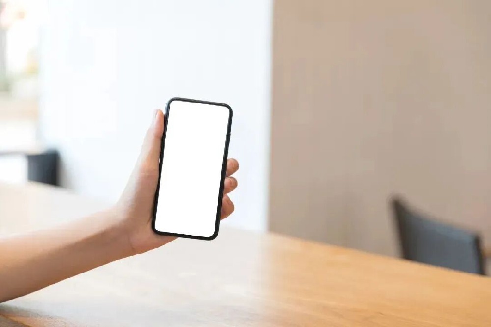 别让“小屏幕”伤了娃的眼！