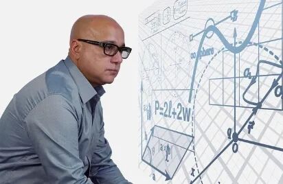 近视手术误区之一：近视手术随时可以做